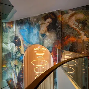 5* Отель Mondrian